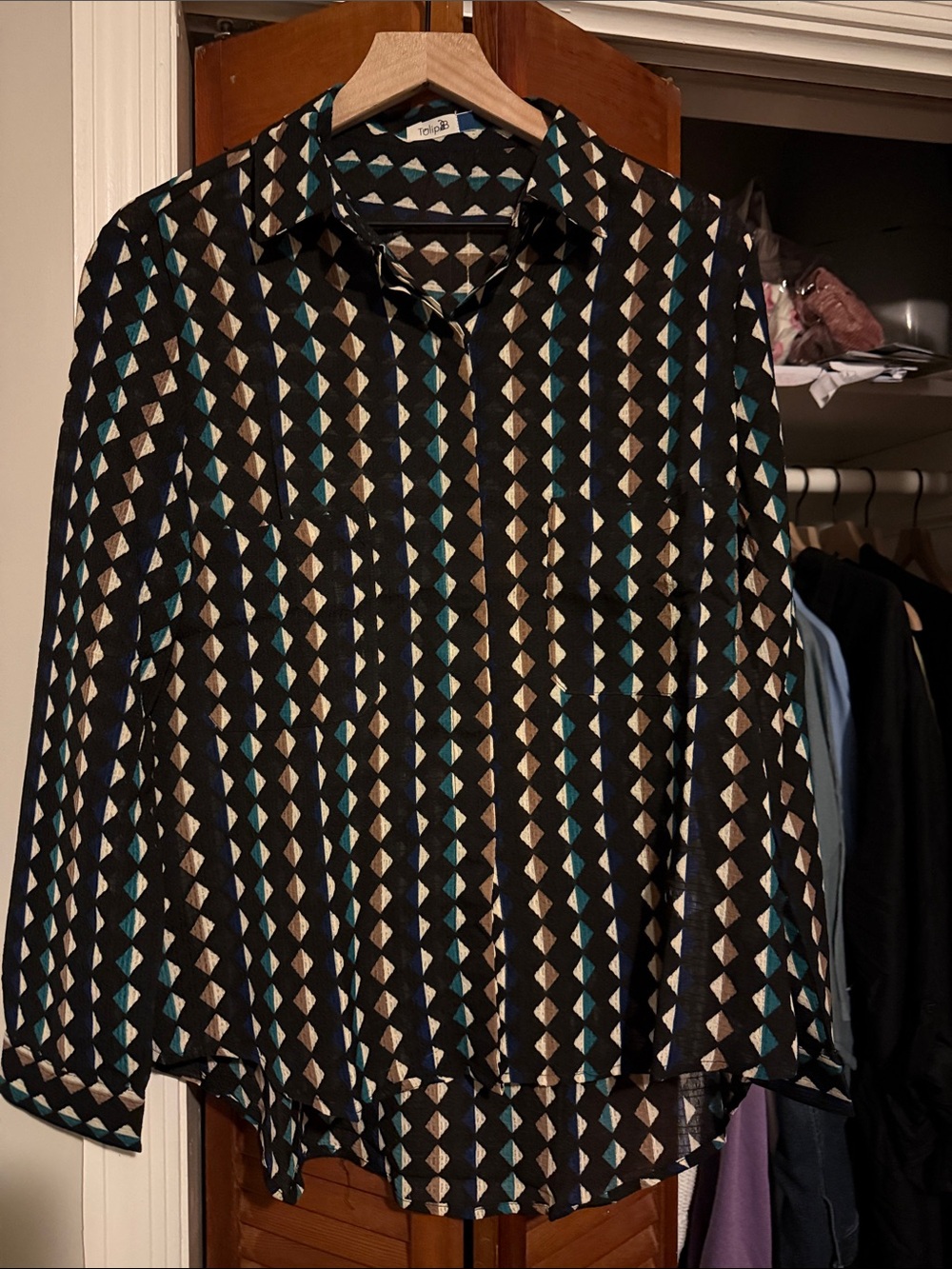 Tolani Black Geometric Print Button-Up Blouse